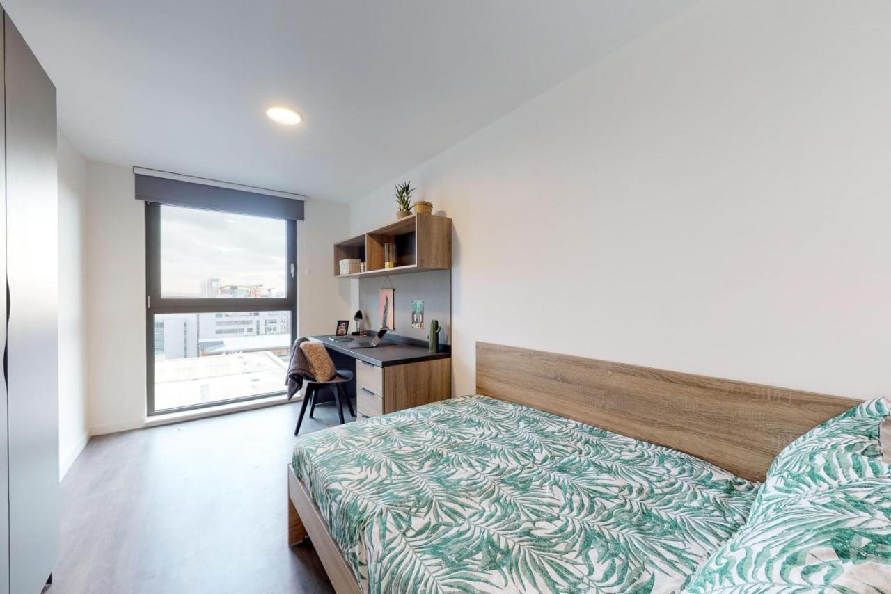 Private Bedrooms With Shared Kitchen, Studios And Apartments At Canvas Glasgow Near The City Centre For Students Only Ngoại thất bức ảnh